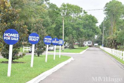 Photo 2 of 14 of park located at 14001 Beach Blvd. Jacksonville, FL 32250