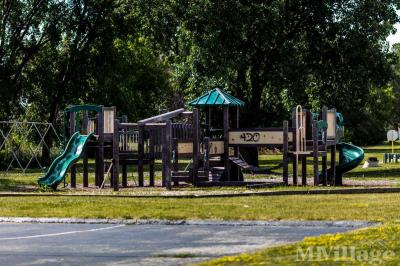 Photo 4 of 6 of park located at 3308 Kehm Boulevard Park City, IL 60085