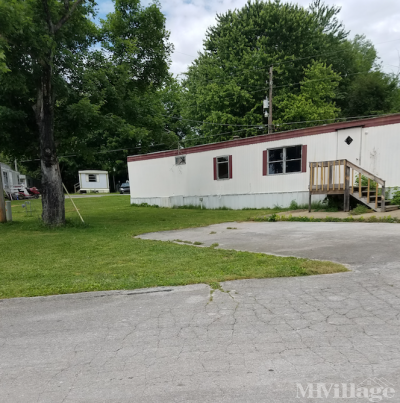 Photo 3 of 4 of park located at 1529 W 7th St Hopkinsville, KY 42240