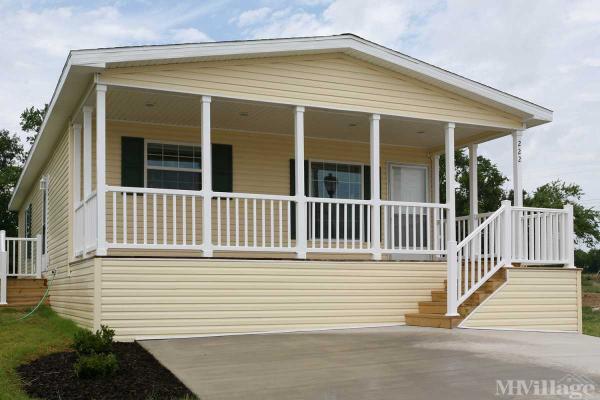 Regency Lakes Mobile Home Park in Winchester, VA | MHVillage