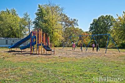 Photo 5 of 12 of park located at 1236 North Oaklane Road Lot 317 Springfield, IL 62707