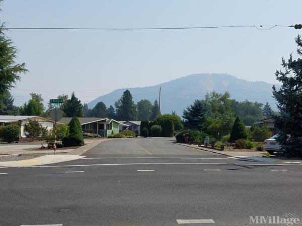 Photo 1 of 2 of park located at 1000 Blk Of Lee Roze Ln Grants Pass, OR 97527