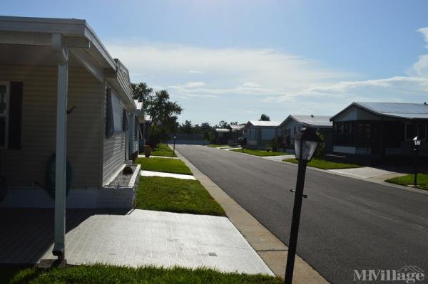 Photo of Oak Park Mobile Home Village, Alva FL