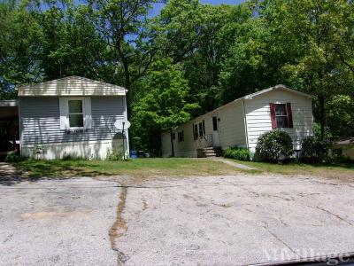 Photo 6 of 26 of park located at 303 Mohegan Park Road Norwich, CT 06360