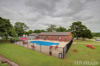Photo 4 of 12 of park located at 13501 SE 29th Street Choctaw, OK 73020