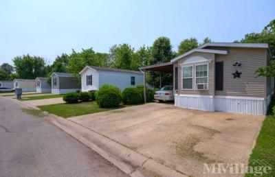 Photo 3 of 20 of park located at 3671 Candlelight Drive Columbus, IN 47203