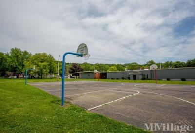 Photo 5 of 25 of park located at 208 N Apple Blossom Peoria, IL 61604
