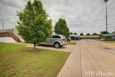 Photo 5 of 24 of park located at 910 North Oakview Drive Midwest City, OK 73110