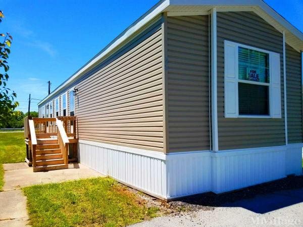 Photo of Five Point Manufactured Home Community, Perrysburg OH