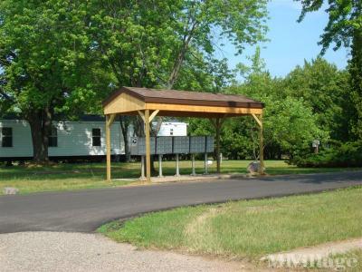 Photo 3 of 12 of park located at 2601 Forest Drive #4 Plover, WI 54467