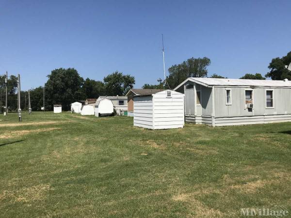 Photo of LaCygne at Vine Mobile Home Community, Lacygne KS