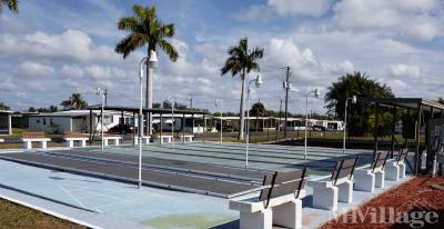 Photo 3 of 6 of park located at 2496 Sylvia Lane Venice, FL 34292