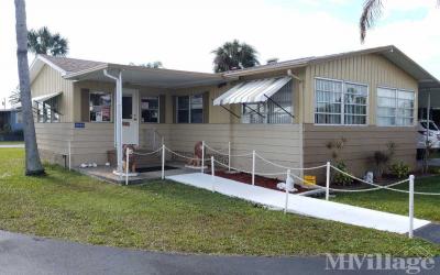 Photo 2 of 6 of park located at 2496 Sylvia Lane Venice, FL 34292