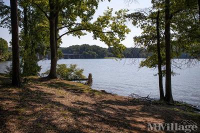 Photo 4 of 8 of park located at 3 Greenway Cir Belmont, NC 28012