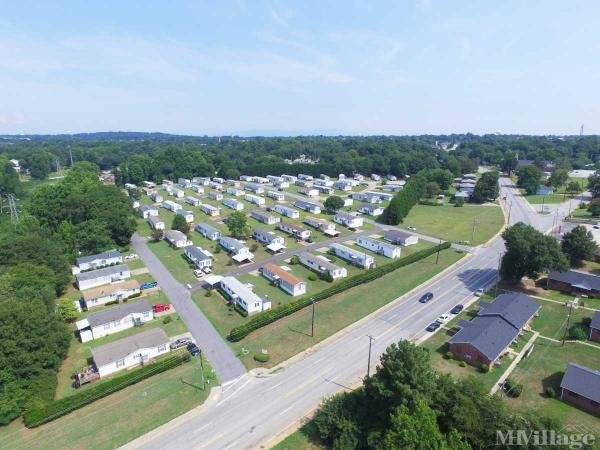Photo of Maple Creek Manufactured Home Community, Greer SC