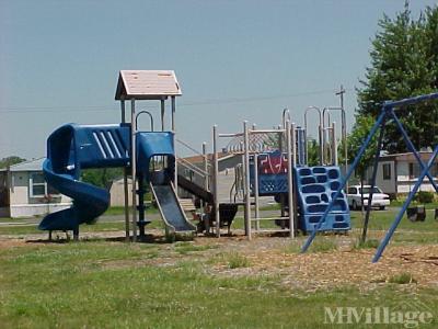 Photo 4 of 10 of park located at 7769 Kimberly Dr Newport, MI 48166