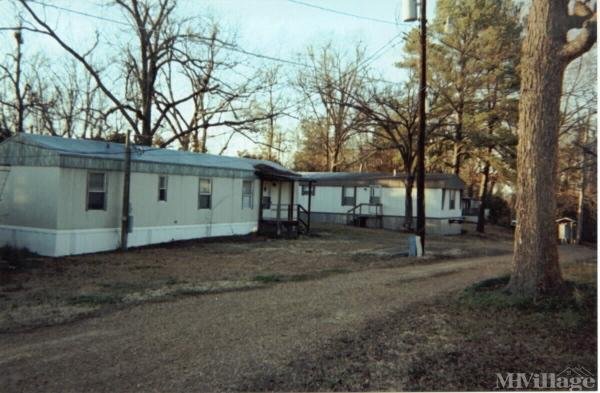 Photo of Vanderclock Mobile Home Park, Starkville MS