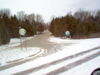 Photo 3 of 6 of park located at 7400 Lakeview Drive Charlevoix, MI 49720