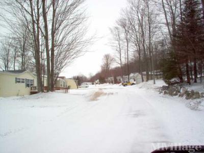 Photo 4 of 6 of park located at 7400 Lakeview Drive Charlevoix, MI 49720