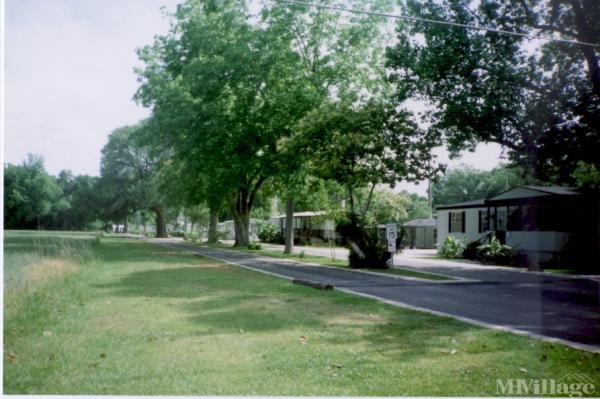 Photo 1 of 2 of park located at 1081 West Laurel Avenue Foley, AL 36535