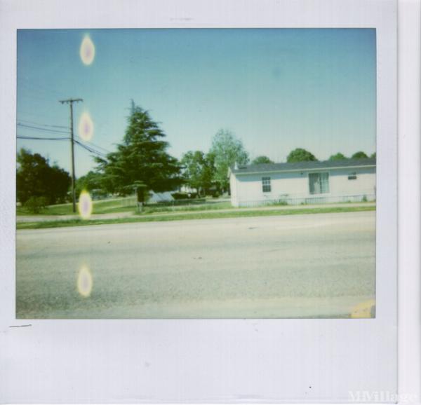 Mullins Trailer Park Mobile Home Park in Daleville, AL MHVillage