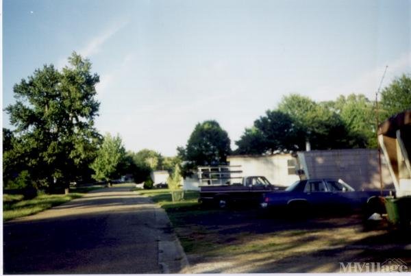 Photo of Elm Street Mobile Home Park, Tuscaloosa AL
