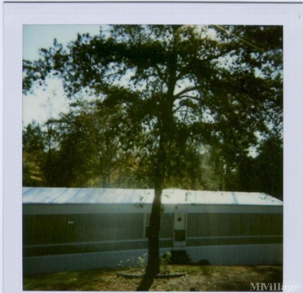 Photo of Stewart Mobile Home Park, Northport AL