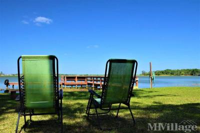 Photo 3 of 6 of park located at 1675 Lynchburg Lake Alfred, FL 33850