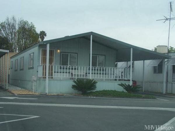 Photo of Los Amigos Mobile Estates, Lakewood CA