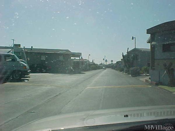 Photo of Rosewood Mobile Home Park, Bellflower CA