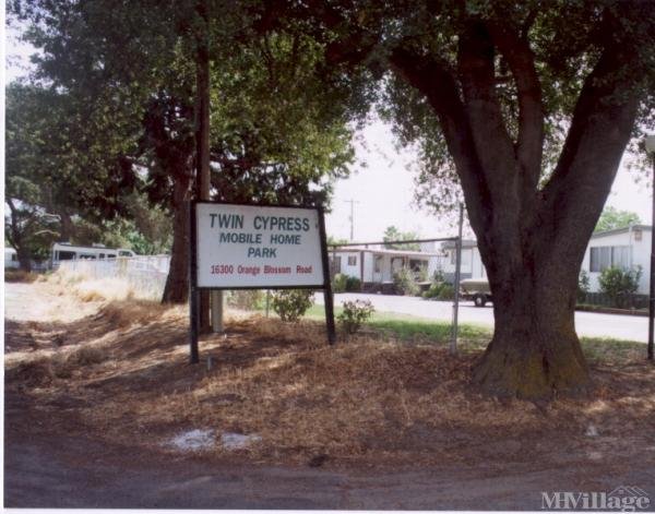 Photo of Twin Cypress Mobile Home Park, Knights Ferry CA