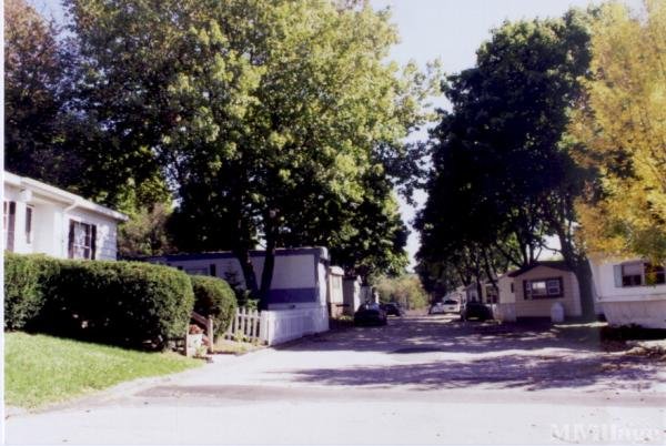 Photo of Meadowbrook Terrace Mobile Home Park, Newtown CT