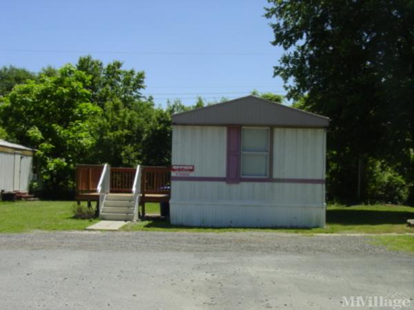 Photo 1 of 2 of park located at 25713 S. Parkway Road Seaford, DE 19973