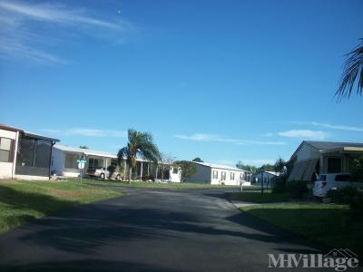 Photo 3 of 46 of park located at 8710 Sunny South Ave. Boynton Beach, FL 33436