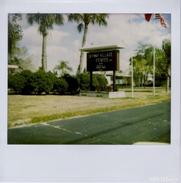 Photo of Skyway Village Mobile Home Park, Palmetto FL