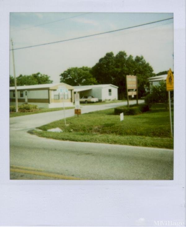 Photo of Twin Lakes Mobile Home Park, Lakeland FL
