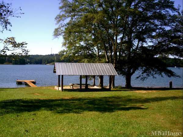 Photo of Lake Lanier Mobile Home Community, Gainesville GA