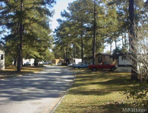 Photo of Nassau Woods Mobile Home Community, Garden City GA