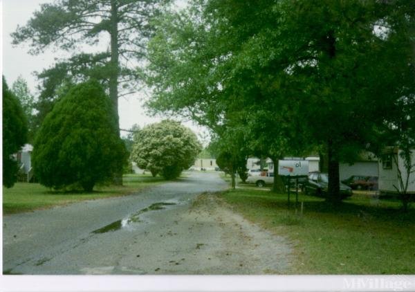 Photo of Sheltering Pines Mobile Home Park, Macon GA
