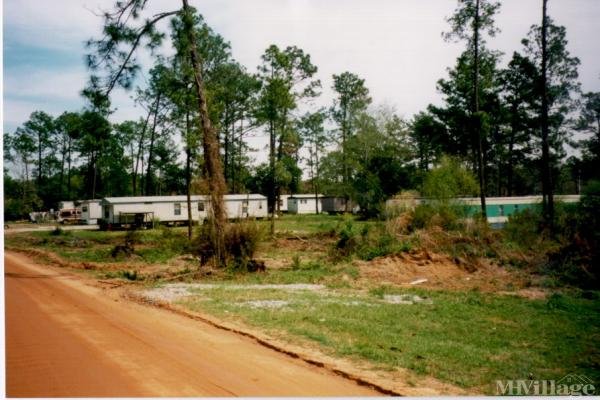 Photo 1 of 2 of park located at 1445 West Walker Street Douglas, GA 31533