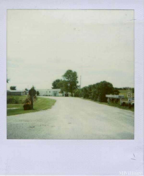 Photo of Country Court Mobile Home Park, Creston IA