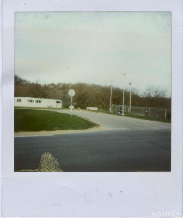 Photo of Spring Valley Mobile Home Court, Dubuque IA