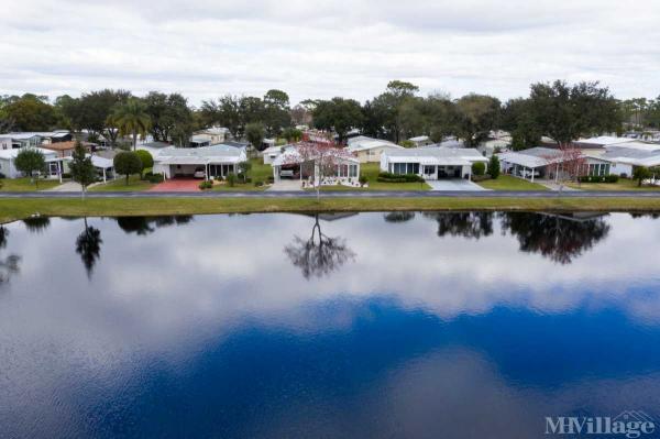 Photo 1 of 2 of park located at 1004 Overlook Drive Deland, FL 32724