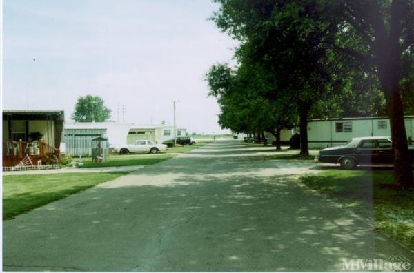 Photo of Carriage Lane Mobile Home Park, Gibson City IL
