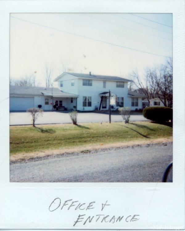 Photo of Woodland Mobile Home Court, Lincoln IL