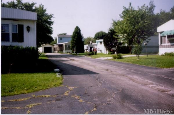 Photo of Hillcrest Mobile Manor, Bloomington IL