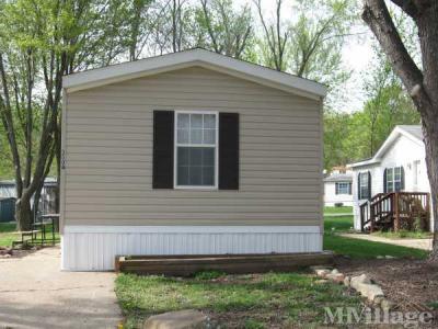 Photo 3 of 20 of park located at 2109 N Abbey Circle Peoria, IL 61604