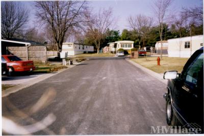 Photo 2 of 10 of park located at 508 Reagan Drive Eureka, IL 61530