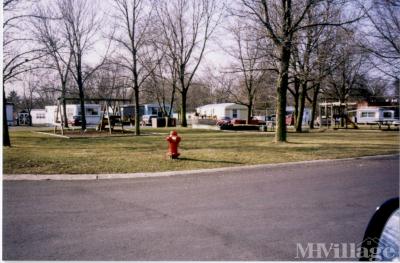 Photo 4 of 10 of park located at 508 Reagan Drive Eureka, IL 61530