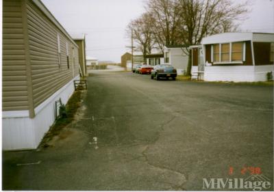 Photo 2 of 3 of park located at 808 E Lyons St Swayzee, IN 46986